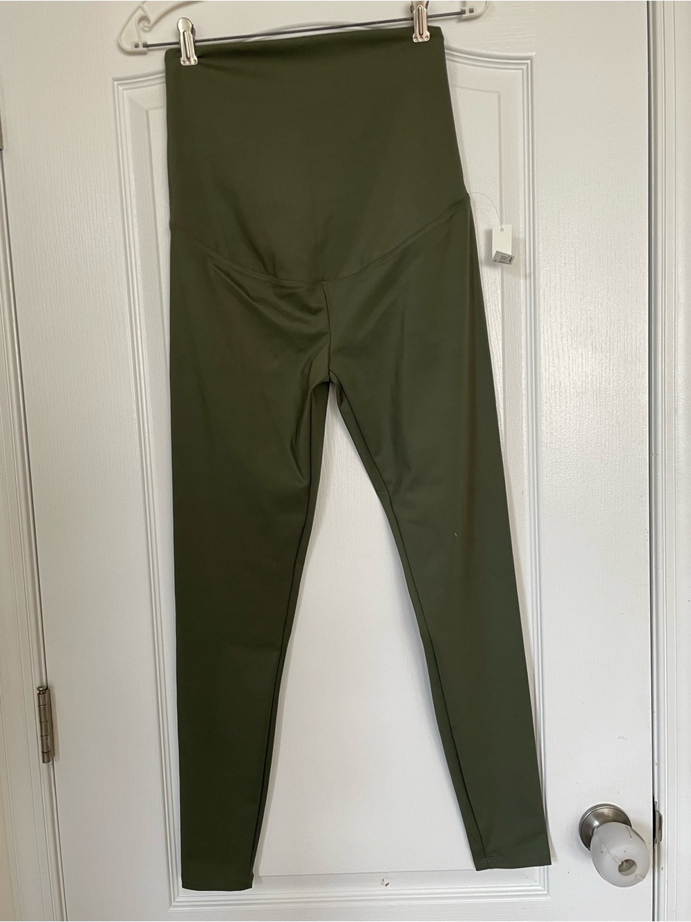 NWT - Amazon Essentials - MATERNITY Active Sculpt Leggings - Size Small